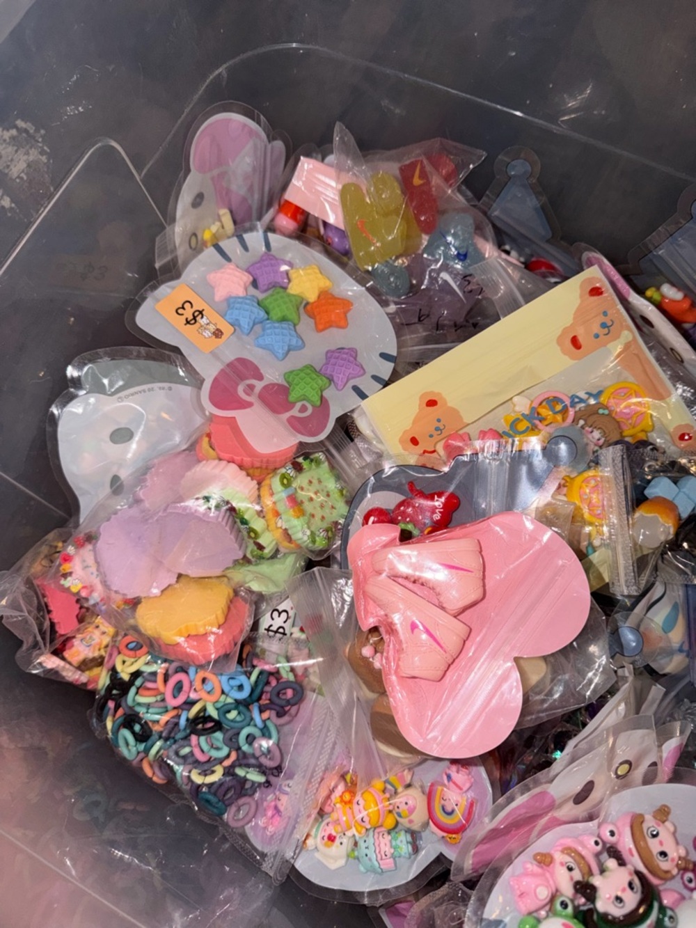 Flat back charms- mystery bundle 💕 - you will get 15 mystery baggies !